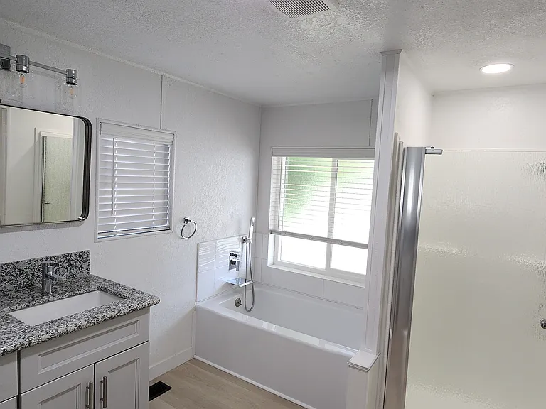 Rosedale Dr — Photo 22