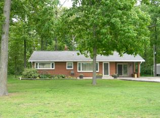 8133 Oakdale Rd, Ellis Grove, IL 62241