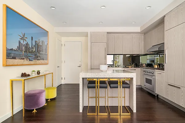 Rented by Compass | media 17