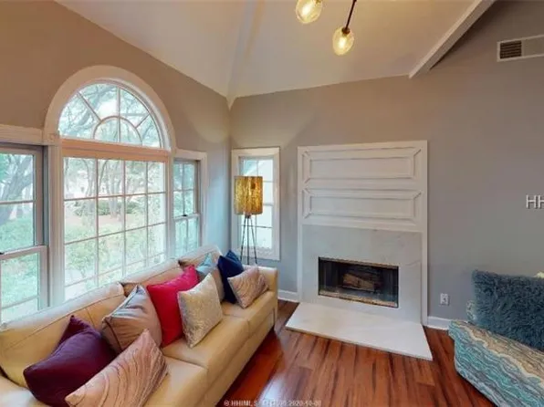 58 Spindle Ln, Hilton Head Island, SC 29926