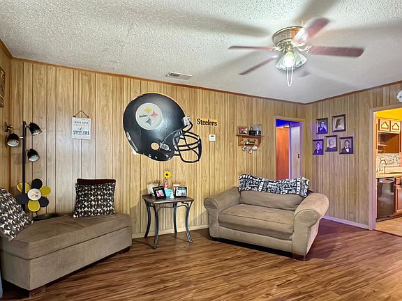 3rd image of 6367 Raible Dr