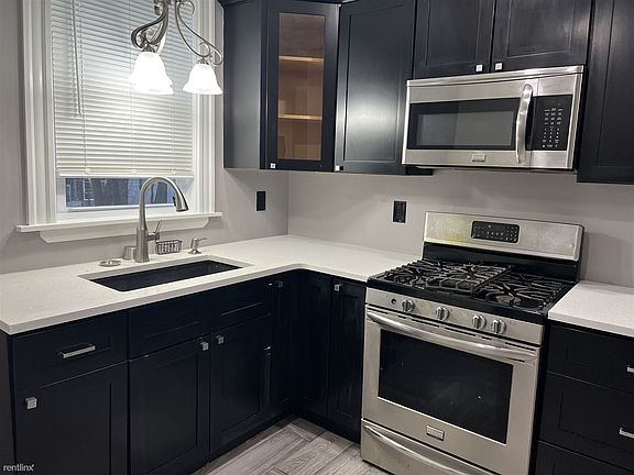 DA8445D8-FAF4-434F-A5E4-1C3F2AAEF5A9