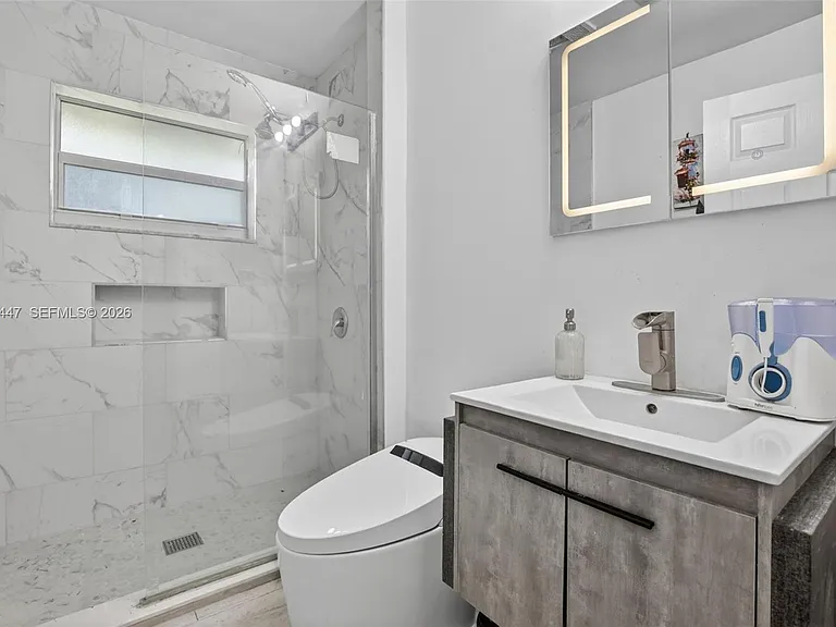 14401 SW 23rd St — Photo 8