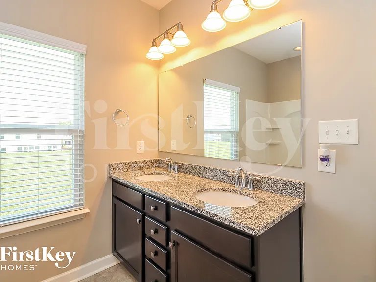 2448 Moss Grove Xing — Photo 8