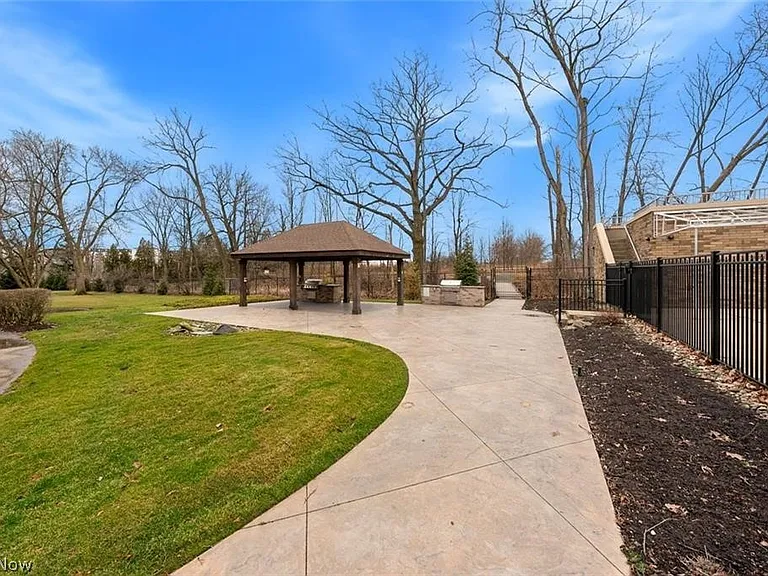 2112 Acacia Park Dr #209 — Photo 28