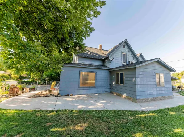 1249 8th St, Clarkston, WA 99403