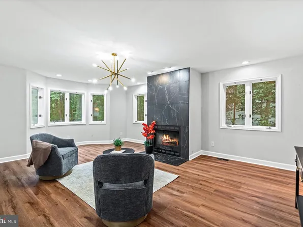 370 Land Or Dr, Ruther Glen, VA 22546