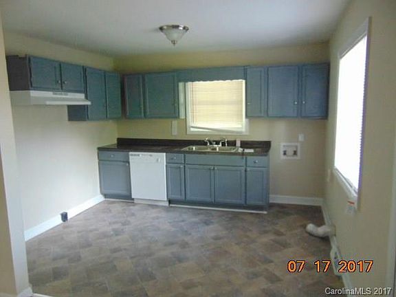 3rd image of 2300 English Dr