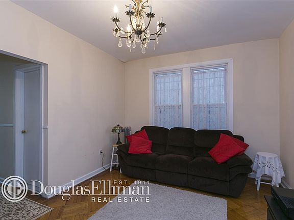 4th image of 2131 21st St