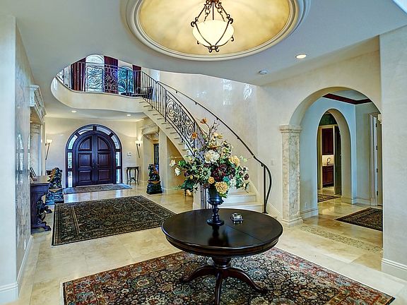 2nd image of 26 Isla Bahia Dr