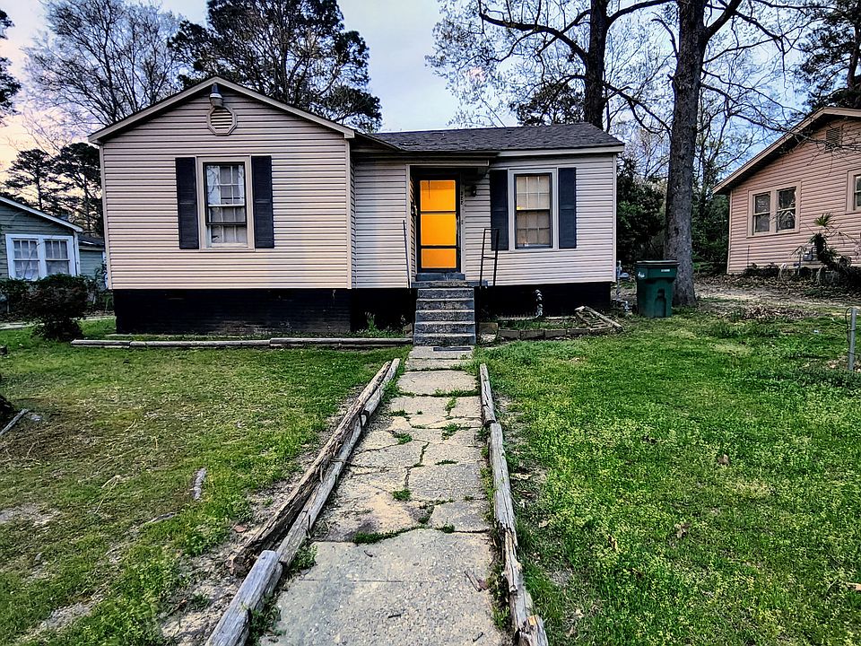 1st image of 522 N Parkway Dr