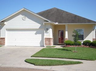 107 Sierra Ct, Victoria, TX 77904