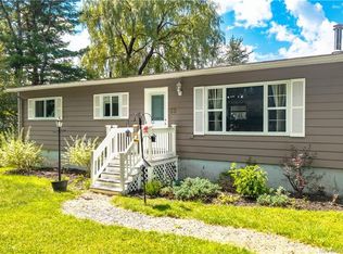 73 Hawthorne St, Saint Stephen, NB E3L 1W7