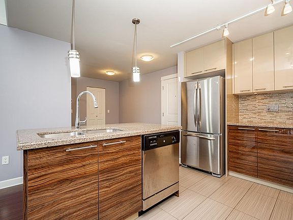 5th image of 12039 64th Ave #419