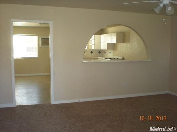 4th image of 104 S Sinclair Ave