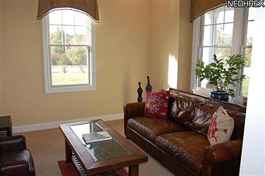4th image of 5567 Abbyshire Dr