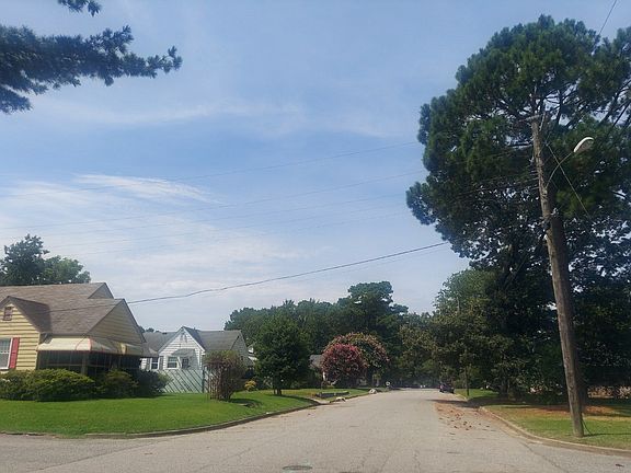 5th image of 4115 Clifford St