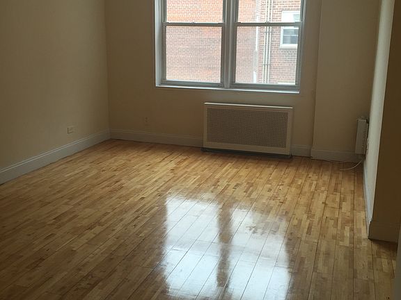 3rd image of 2400 Ocean Ave