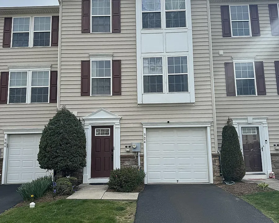 304 Susan Cir