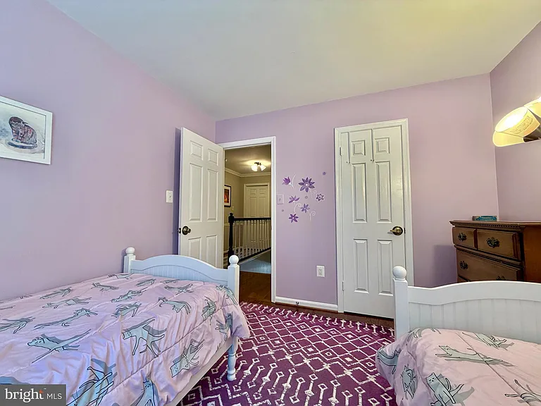 7911 Yancey Dr — Photo 15