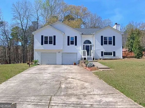 8579 Foxridge Dr, Winston, GA 30187