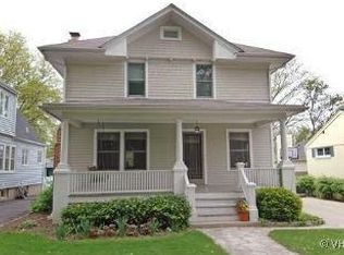 125 S Prospect Ave, Clarendon Hills, IL 60514