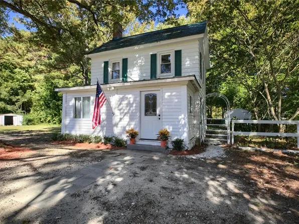 11759 Buckley Hall Rd, Mathews, VA 23109