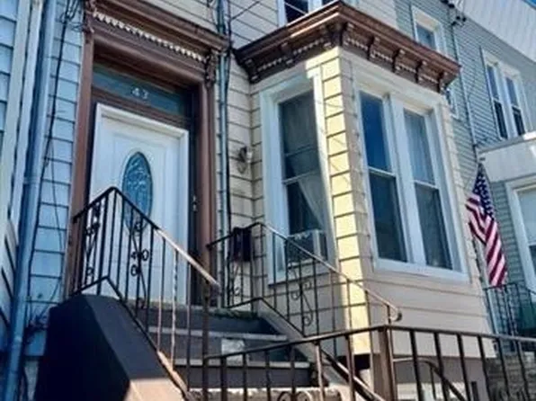 43 South Street image 1 of 9