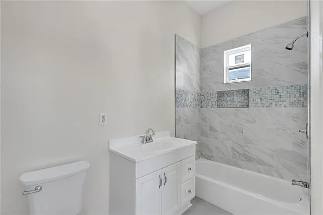 1 bed, 1.0 bath, 741 sqft, $1,700 — Photo 3