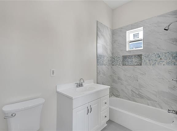 3rd image of 3246 Magazine St #A