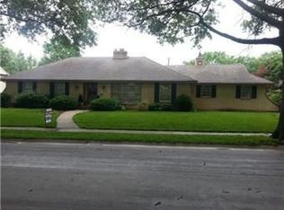 309 W 110th St, Kansas City, MO 64114