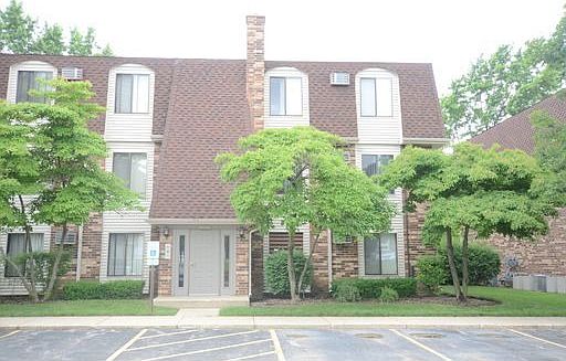 1st image of 229 W Court Of Shorewood APT 3A