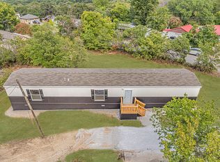 512 Beverly Rd, Azle, TX 76020