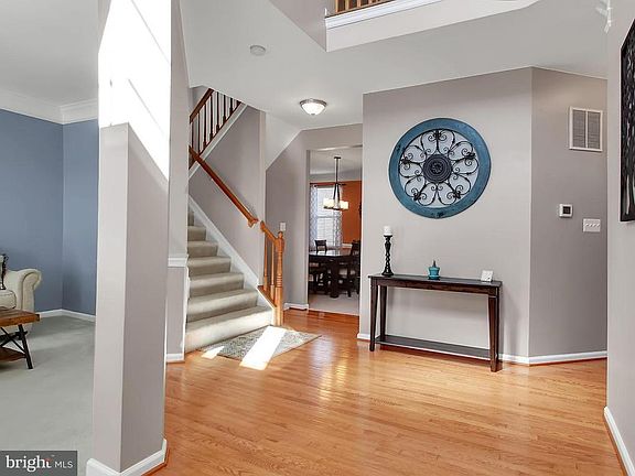 2nd image of 11 Ashlee Ct
