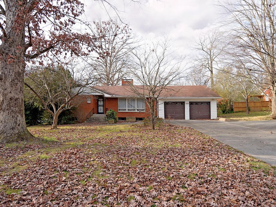 1st image of 213 Victor Dr