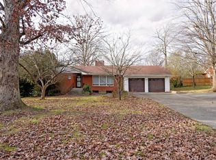 213 Victor Dr, Knoxville, TN 37912