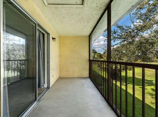 1529 Meadows Cir W, Boynton Beach, FL 33436