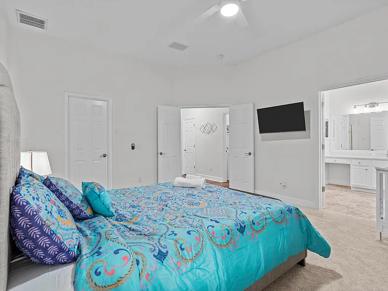 Ruth Borchardt Dr — Photo 47