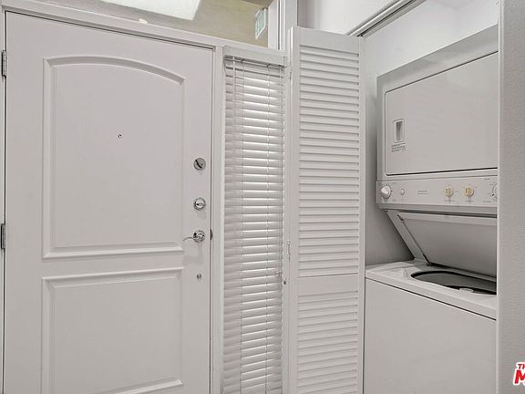 4th image of 11961 Montana Ave APT 204