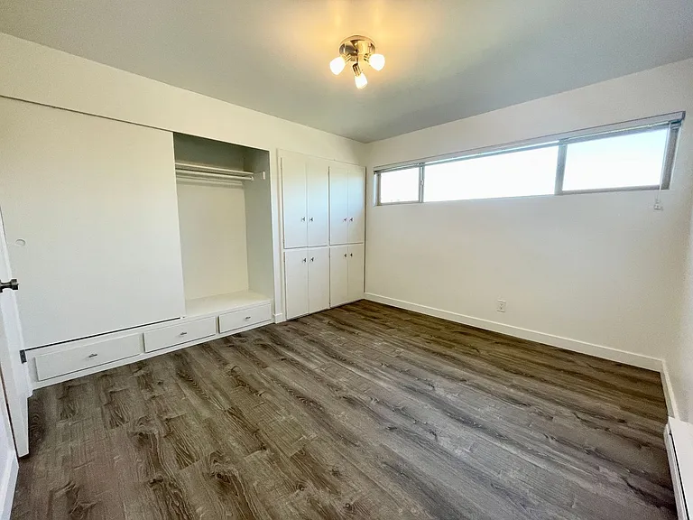 Village Vista Apartments — Photo 50