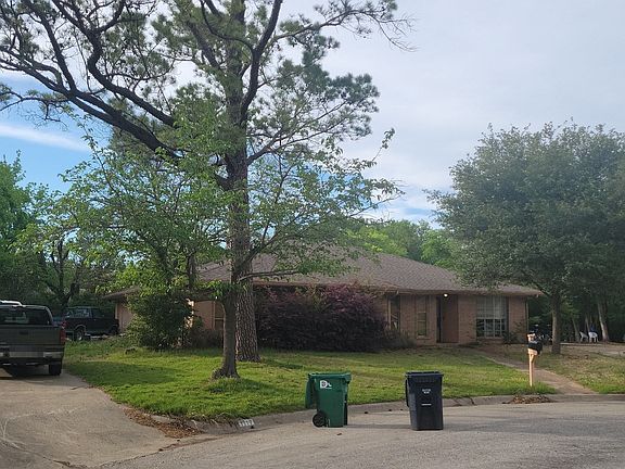 3rd image of 1117 Chevelly Ct