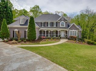 720 Valley Summit Dr, Roswell, GA 30075