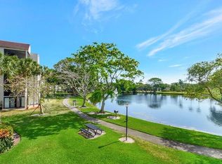 2105 Lavers Cir APT 202, Delray Beach, FL 33444