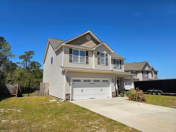 4th image of 315 Landing Ln