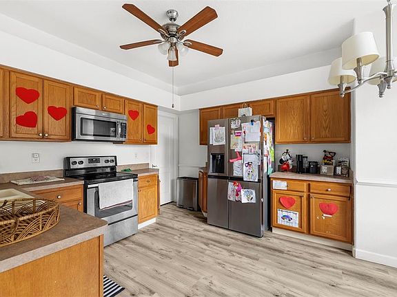 5th image of 3141 Town Ave