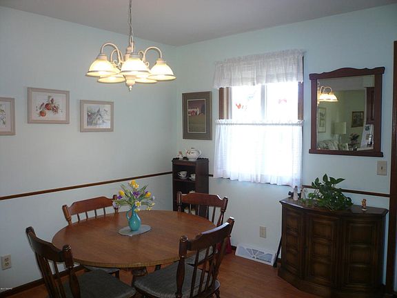 4th image of 5676 Leisure South Dr SE