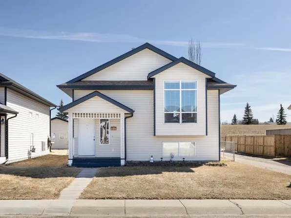 4406 54a Avenue Cres, Innisfail, AB T4G 1X5