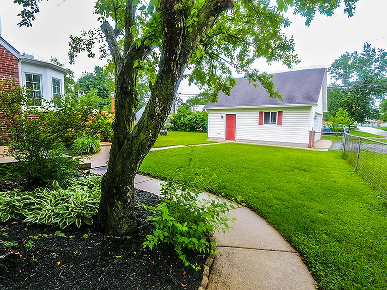 62 Edgevale Rd — Photo 45