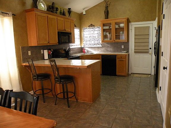 3rd image of 9239 Jordon Dr
