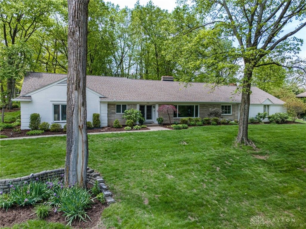 Real estate listing image